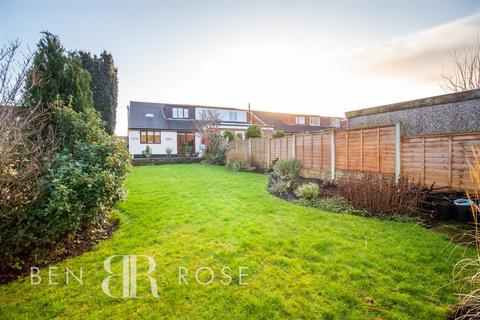 4 bedroom bungalow for sale - Western Drive, Leyland