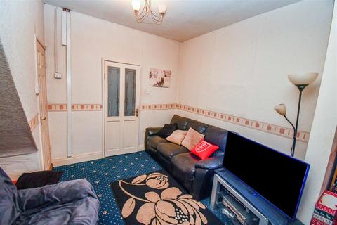 2 bedroom end of terrace house for sale - Hereford Street, Hull