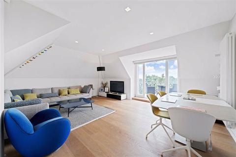 3 bedroom flat for sale - Redington Road, Hampstead