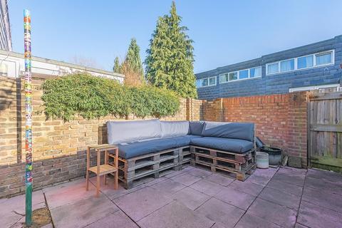 52 Ramilles Close, London, SW2 5DG