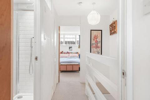 52 Ramilles Close, London, SW2 5DG