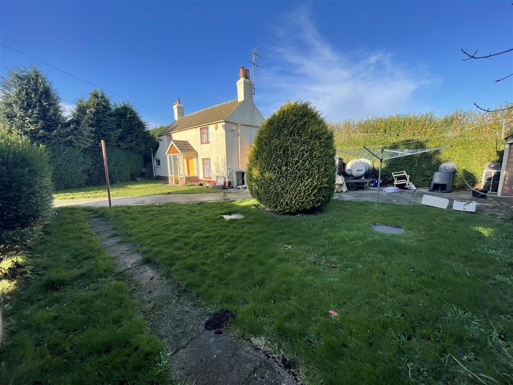 Washway Road, Holbeach, Spalding 2 bed cottage £234,995
