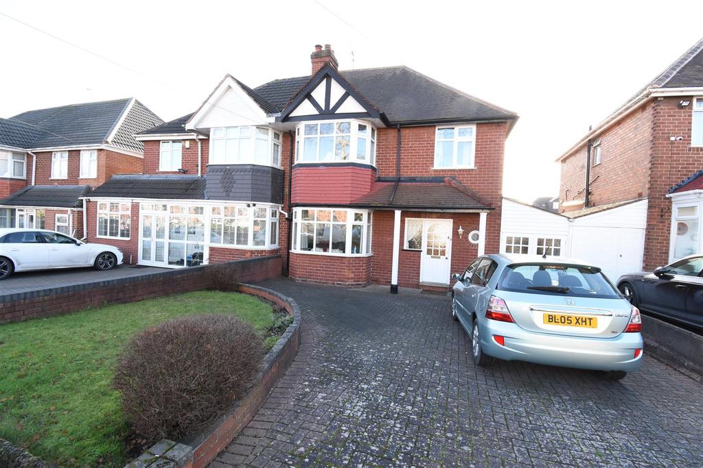 Sandhurst Avenue, Birmingham 3 bed detached house £310,000