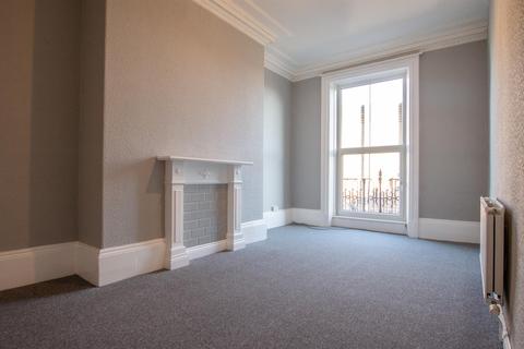 1 bedroom flat to rent - The Crescent, Off Blossom Street, York, YO24 1AW