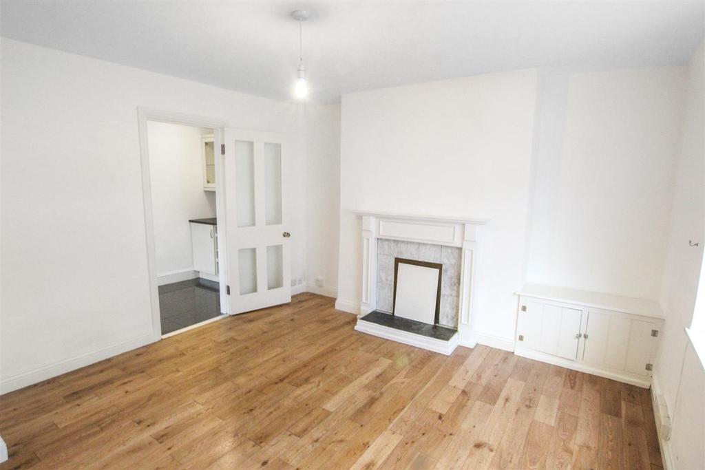 Kennel Lane, Darlington 3 bed terraced house £150,000