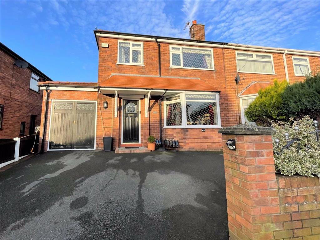 Sydney Avenue, Leigh 3 bed semidetached house £325,000