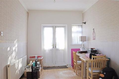 3 bedroom terraced house for sale - Glenmore Street, Southend On Sea, Essex