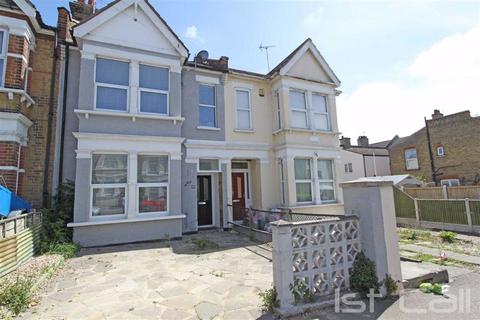 1 bedroom in a house share to rent - Honiton Road, Southend On Sea, Essex