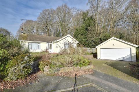 1 Chestnut Close, Tenterden, TN30 7AS