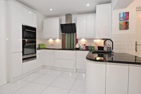 28 South Side, Shadforth, Durham, DH6 1LL