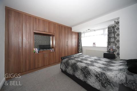 14 Felstead Close, Luton, LU2 7LR