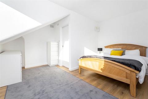 1 bedroom penthouse for sale, Huron Road, London, SW17
