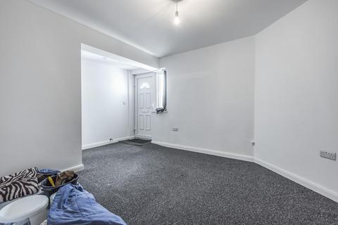 1 bedroom flat for sale - Sunbury-On-Thames,  Middlesex,  TW16