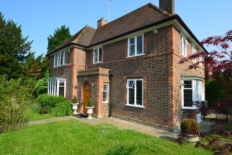 6 bedroom detached house to rent - Holne Chase, Hampstead Garden Suburb