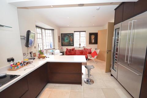 6 bedroom detached house to rent - Holne Chase, Hampstead Garden Suburb