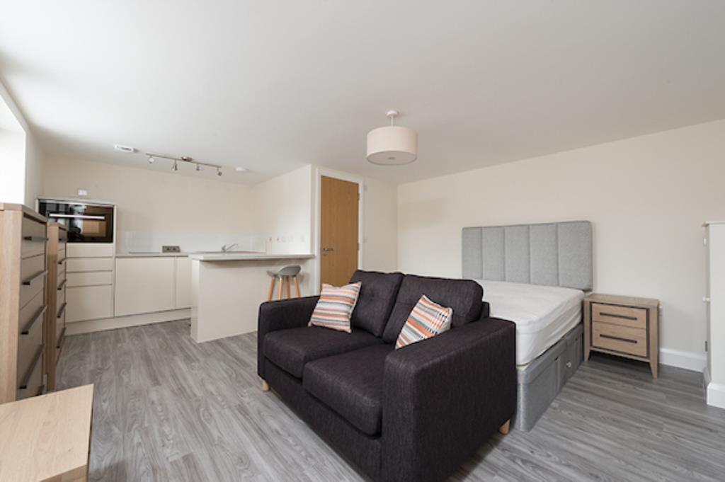 Lyne Road, Kidlington OX5 1GJ Studio £810 pcm (£187 pw)