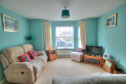2 bedroom flat for sale - Nursery Gardens, Fenham, Newcastle upon Tyne, NE5