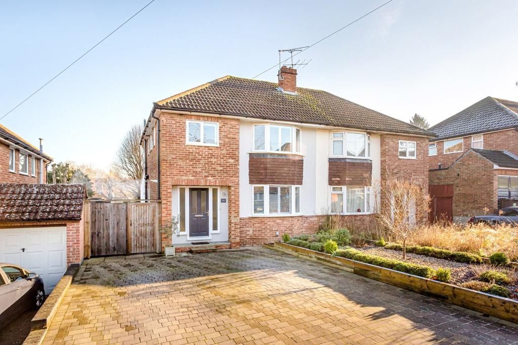 Cannons Close, Stortford... 3 bed semidetached house £595,000