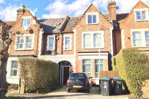 2 bedroom apartment to rent - Grosvenor Gardens, Willesden Green, London, NW2