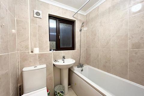 17 Weavers Close, Isleworth, TW7 6EH