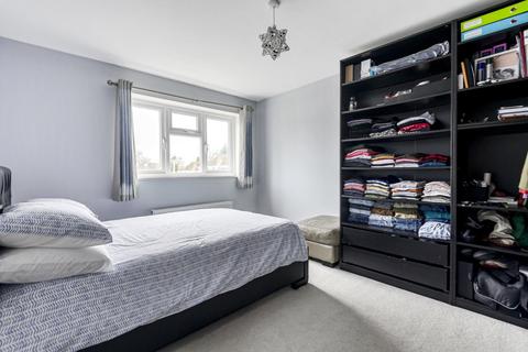 70 Linden Way, Ripley, Woking, GU23 6LP
