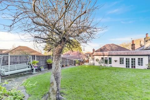 3 bedroom bungalow for sale, Constitution Rise, LONDON
