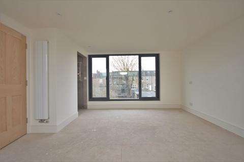 4 bedroom terraced house to rent - Phoebeth Road London SE4