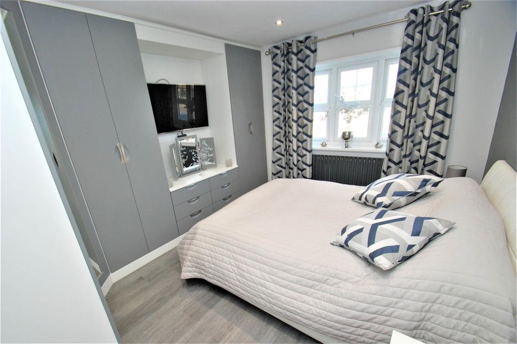 Lizard Lane, South Shields 3 bed semidetached house for sale £240,000