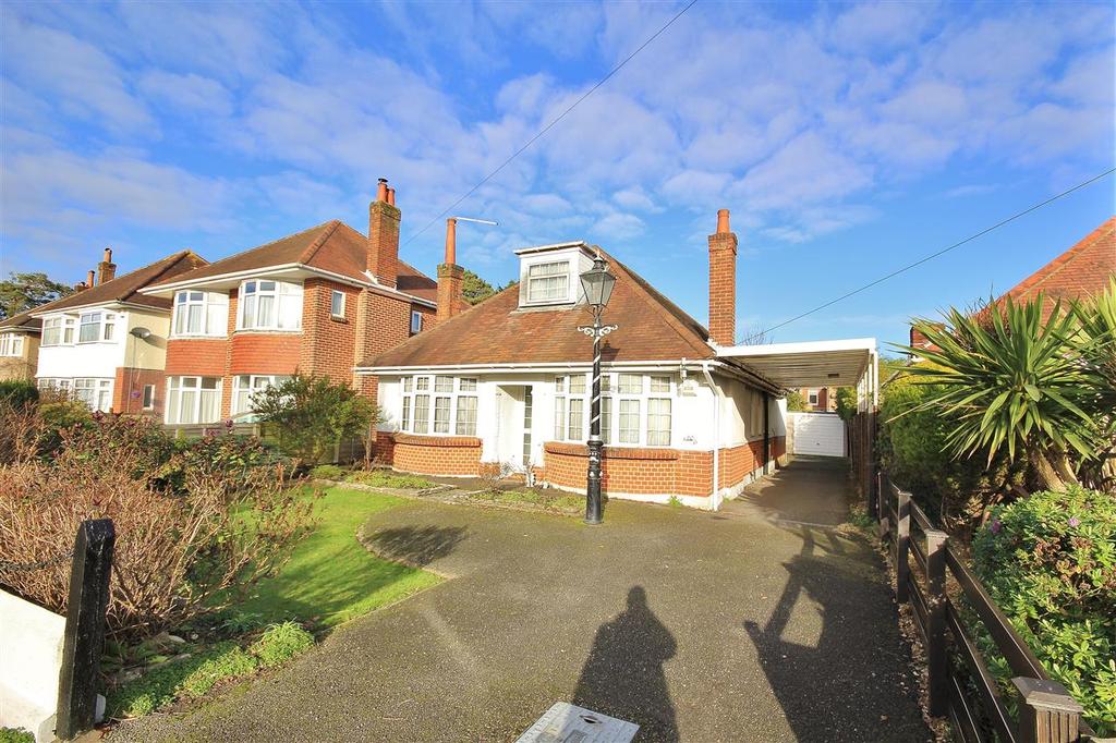 Parkstone Heights, Parkstone, Poole 3 bed bungalow £475,000