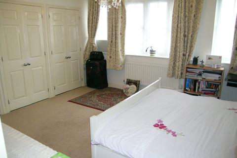 4 bedroom terraced house to rent - Montgomery Gardens, Sutton SM2