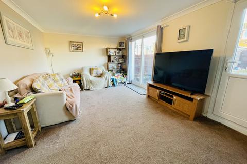 11 Appledore Close, Eastbourne, BN23 7JF