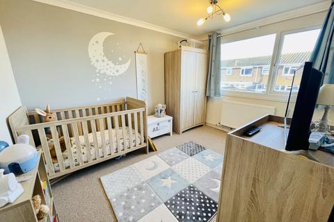 11 Appledore Close, Eastbourne, BN23 7JF