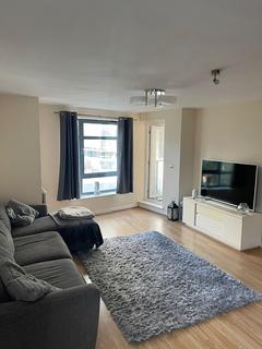 2 bedroom apartment to rent - Alexandra Road, Hounslow, TW3