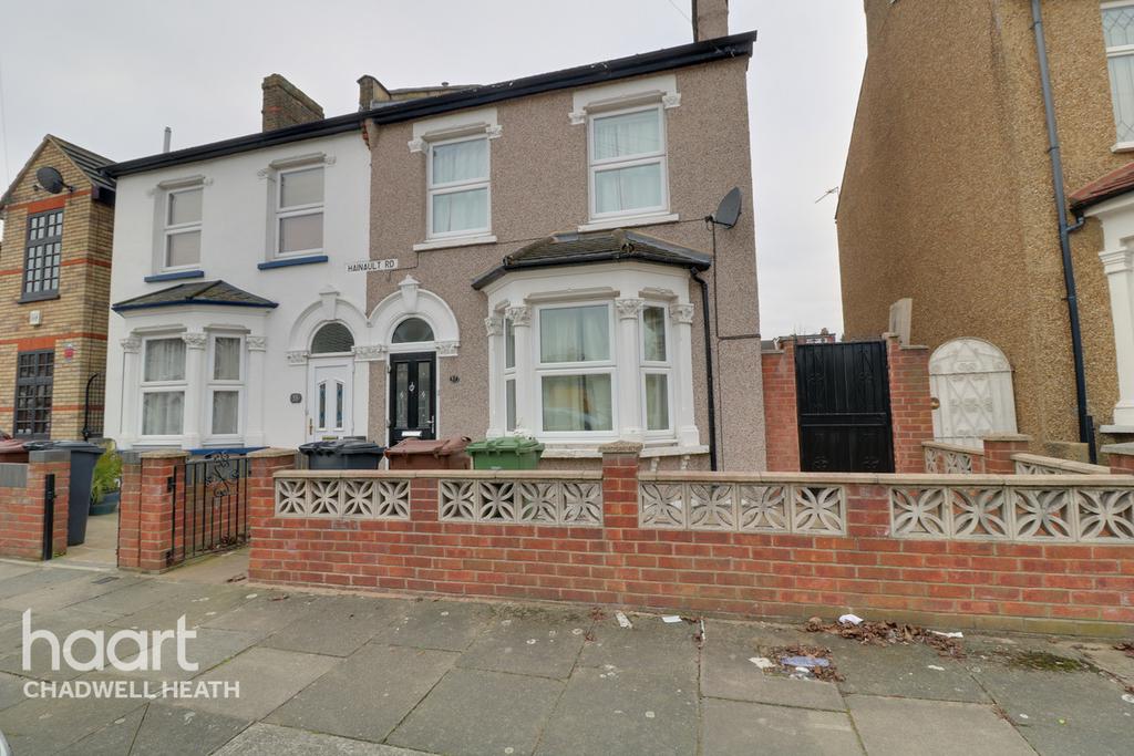Hainault Road, Romford 3 bed semidetached house for sale £475,000