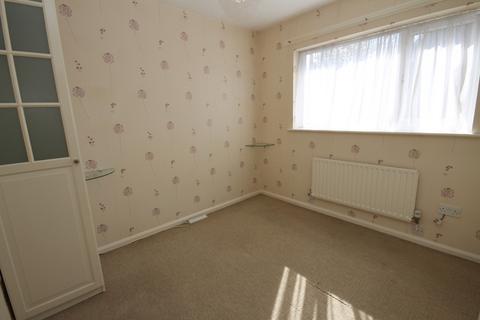 2 bedroom end of terrace house to rent, Vetchfield Avenue, WR4