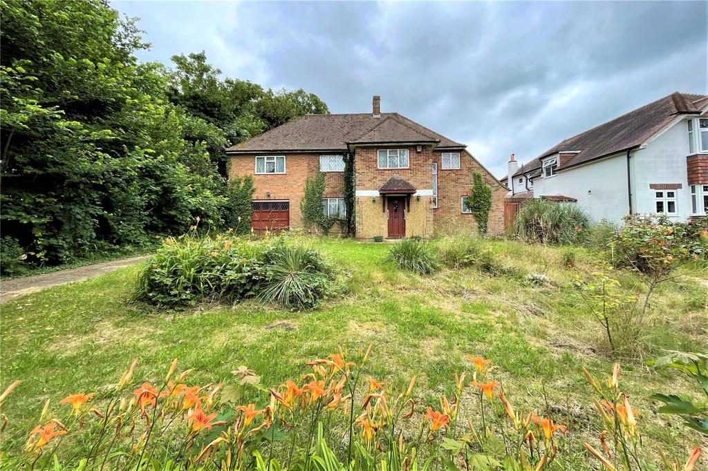Briar Lane, Carshalton, SM5 5 bed detached house £950,000