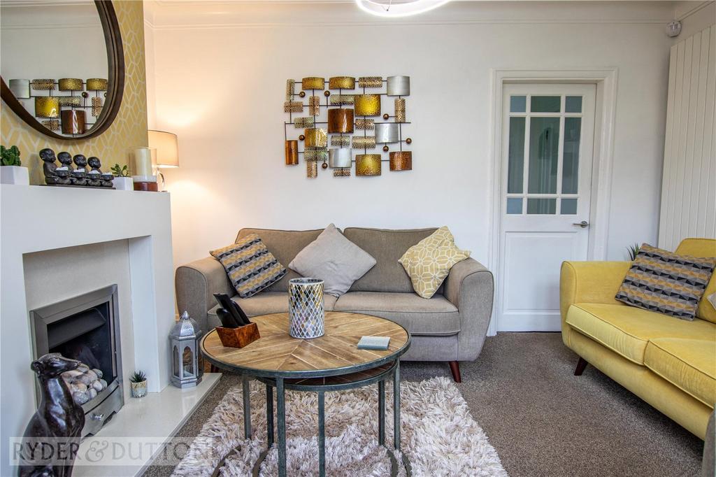 Highroad Well Lane, Norton Tower, HALIFAX, West Yorkshire, HX2 2 bed semidetached house £180,000