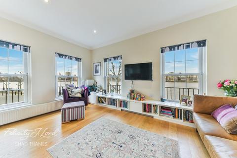 1 Frederick Square, London, SE16 5XR