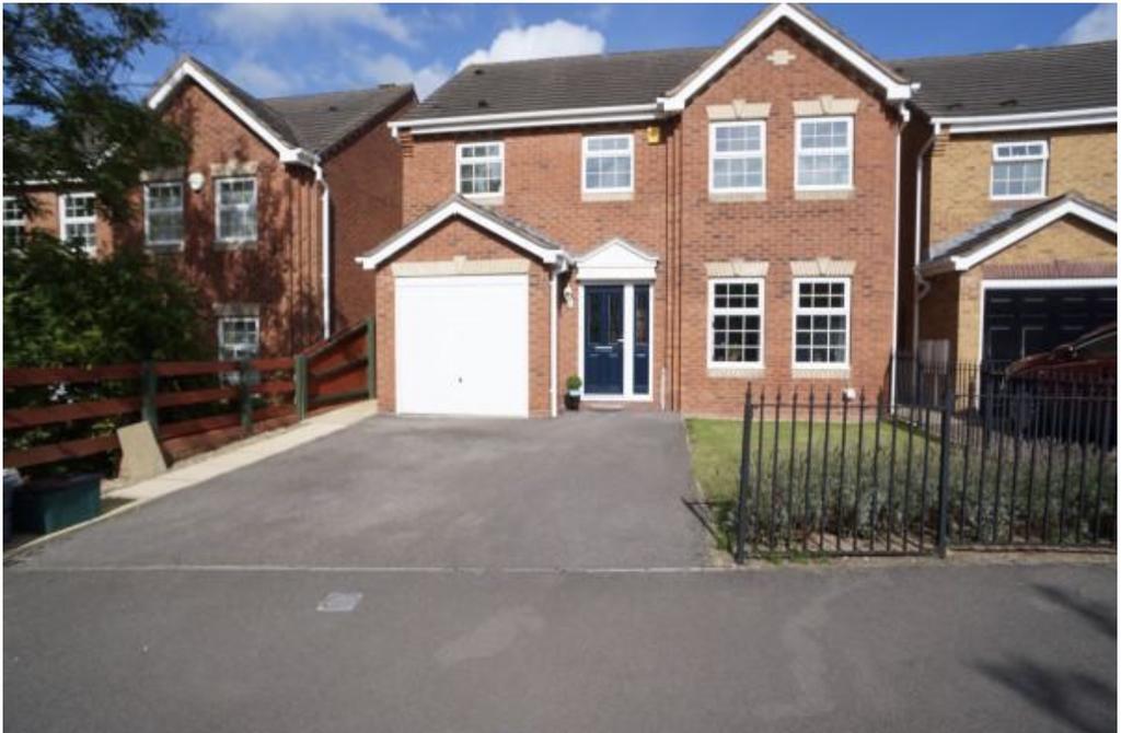 Jellicoe Avenue, Stapleton, Bristol... 5 bed detached house £3,410
