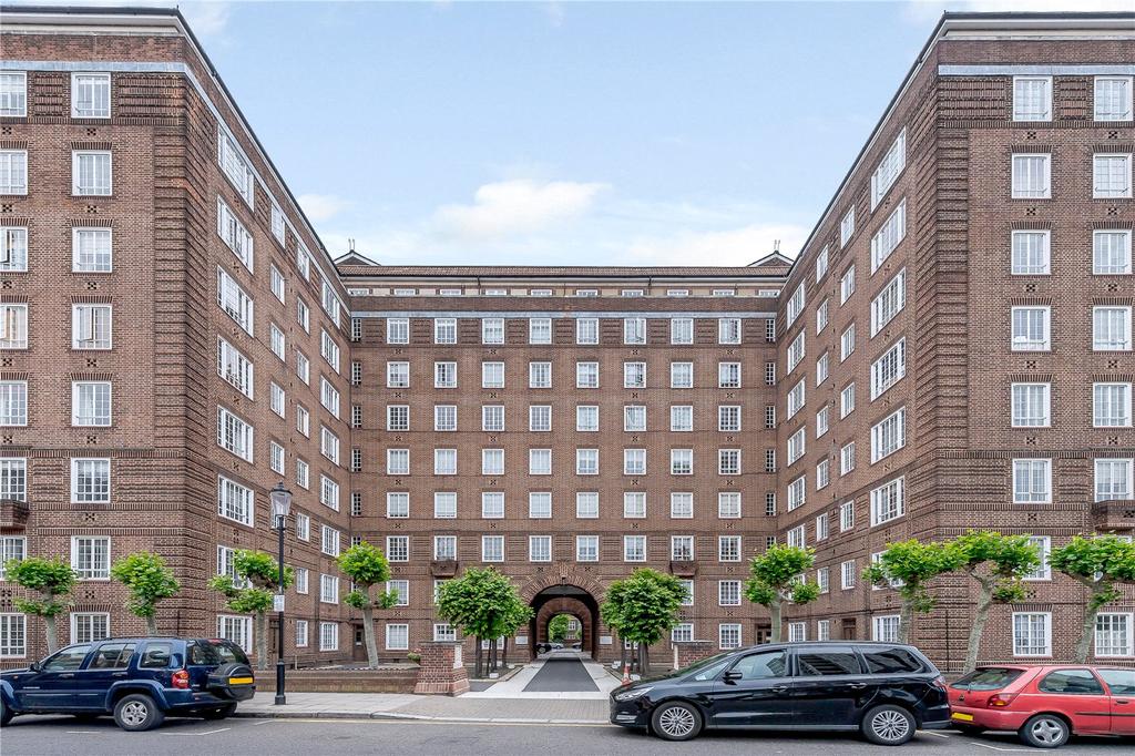 Swan Court, Chelsea Manor Street, London 1 bed flat £750,000