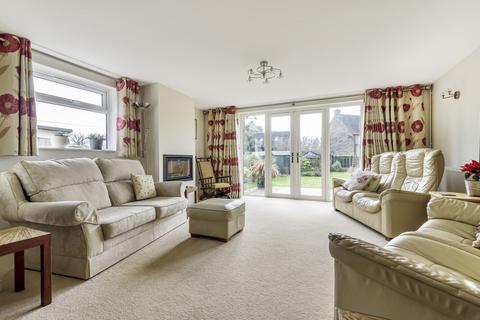 4 bedroom bungalow for sale - Kempsford, Fairford, Gloucestershire, GL7
