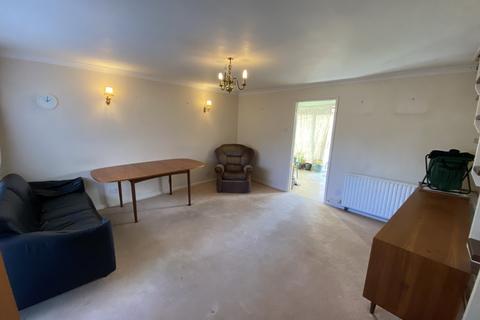 3 bedroom house to rent, Guildford Park Avenue, Onslow, GU2