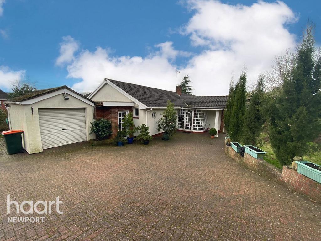Old Chepstow Road, Newport 4 bed detached bungalow £500,000