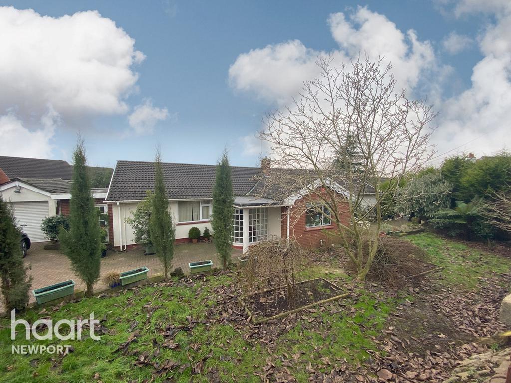 Old Chepstow Road, Newport 4 bed detached bungalow £500,000