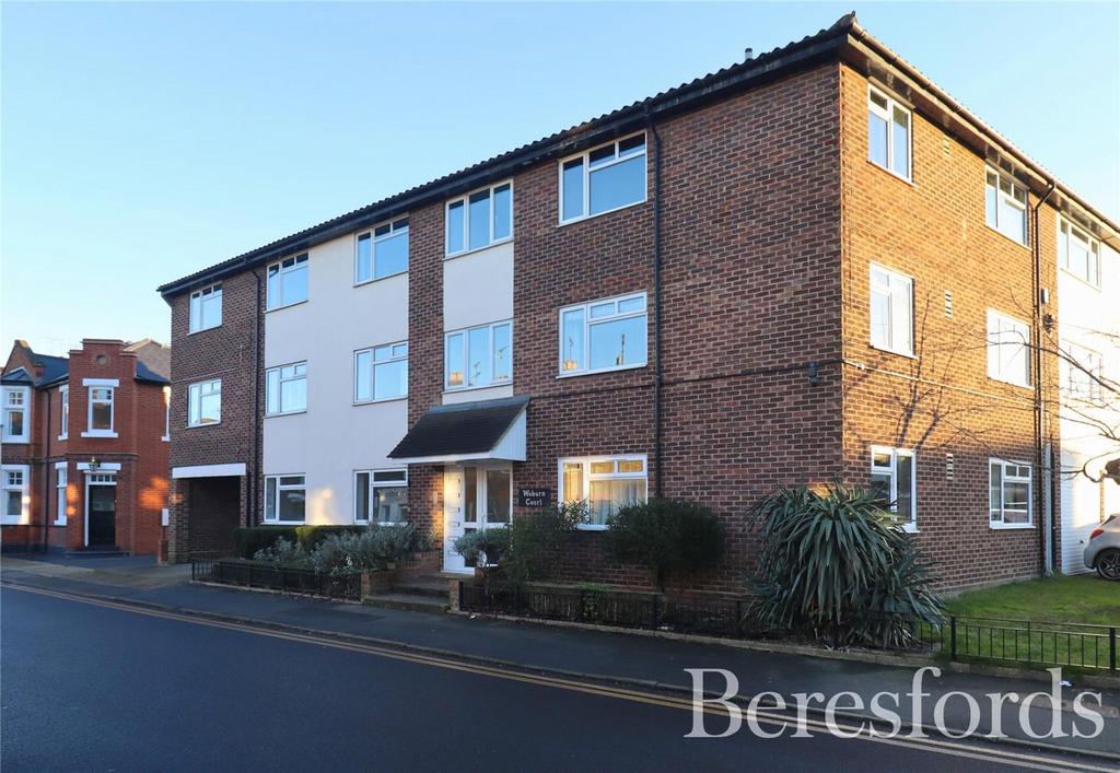 Woburn Court, New Writtle Street, CM2 1 bed apartment £210,000