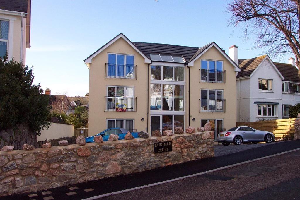 Fairdale Court, Hermosa Rd, Teignmouth 2 bed flat £600 pcm (£138 pw)