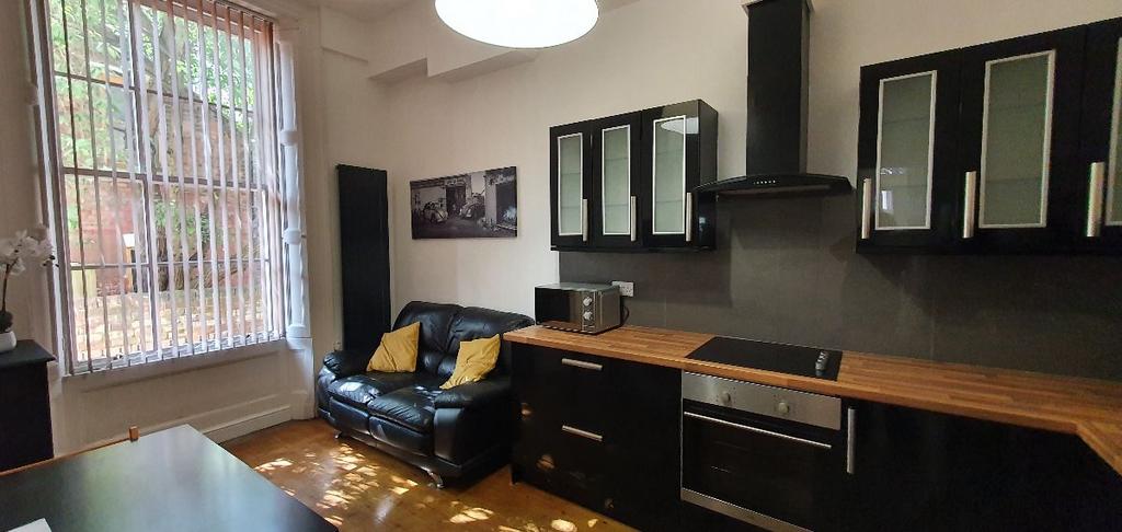 Lounge/Kitchen