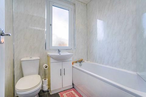 11 Auldgirth Road, Glasgow, G52 1LD