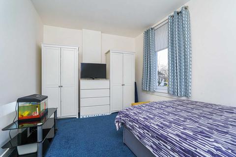11 Auldgirth Road, Glasgow, G52 1LD