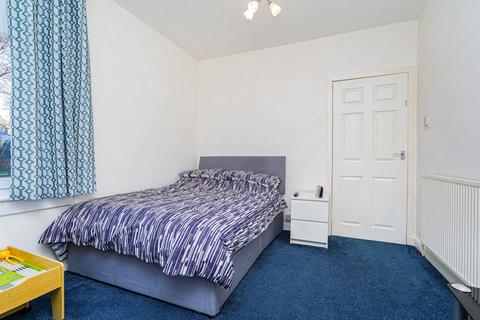 11 Auldgirth Road, Glasgow, G52 1LD